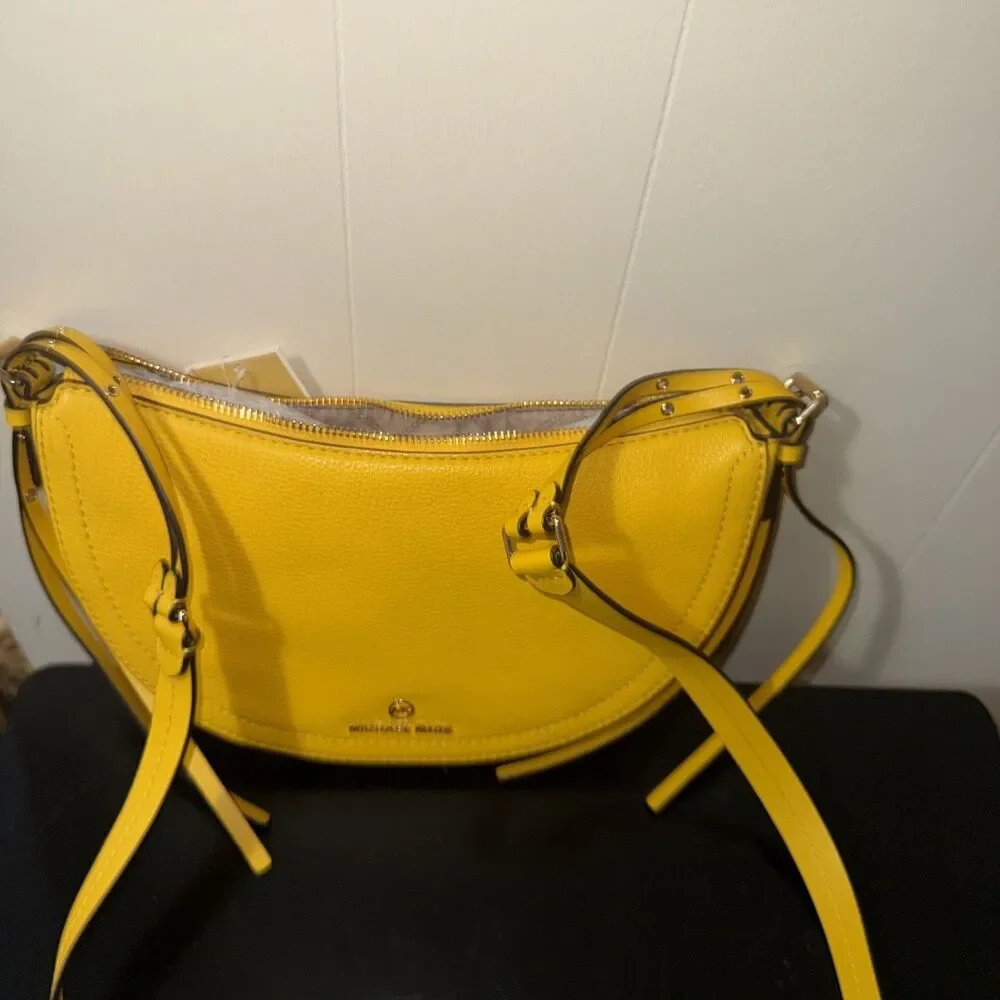 MICHAEL KORS Camden Leather Crossbody Convertible Bag Sunflower , M New With Tag